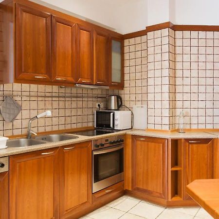2 Min Walk To Acropolis 50 Sqm Apartment Athens Ngoại thất bức ảnh